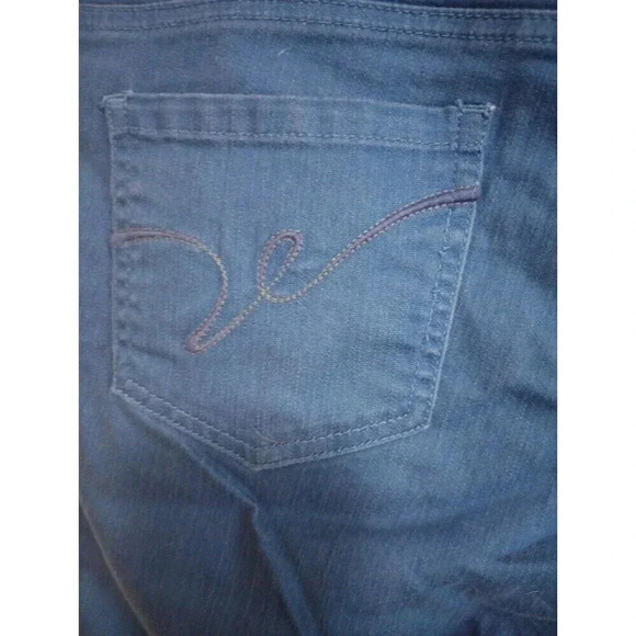 Style & Co Shorts Blue Denim Bermuda Roll Cuffs Size Petite Large PL - Picture 3 of 5